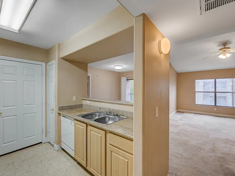 8000 W Badura Ave #2082 — Photo 13
