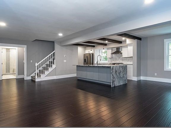 4th image of 22676 Beechnut Ln
