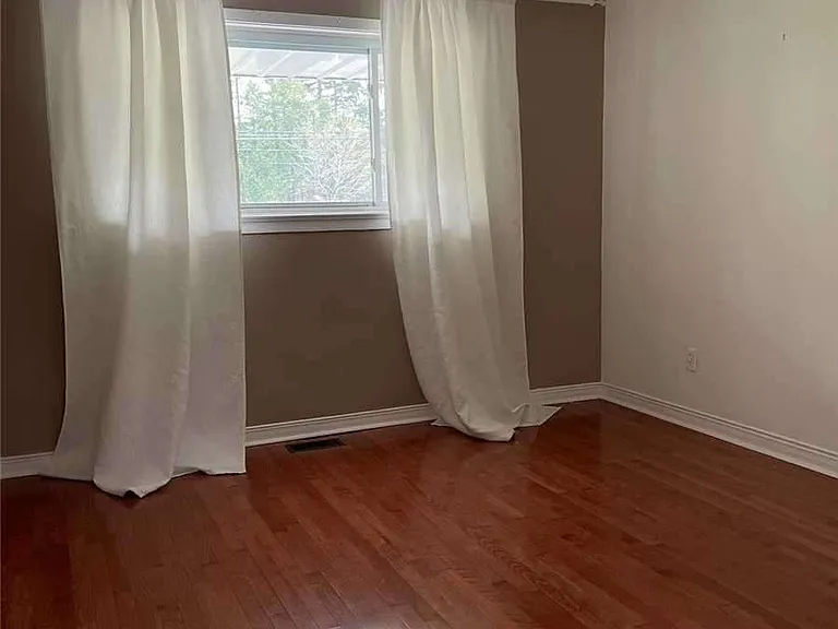 222 Cummer Ave — Photo 8