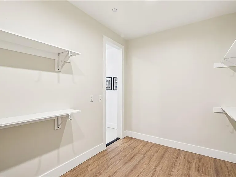 10349 Mapledale St — Photo 50