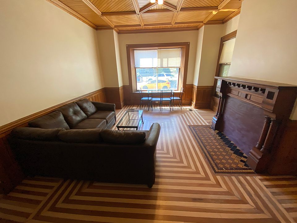 1st image of 401 Lawrence St APT 1