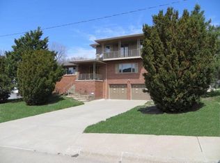 7314 Ontario St, Omaha, NE 68124