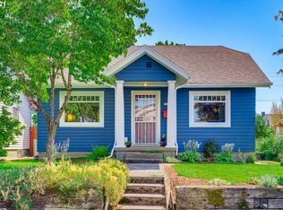 7136 SE Mall St, Portland, OR 97206