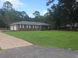 4866 Blakemore Dr, Pace, FL 32571