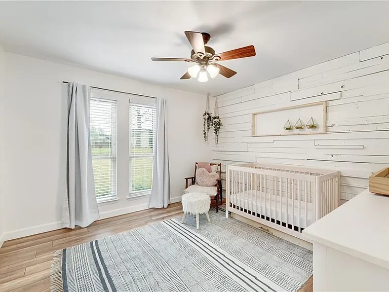 13313 Effingham St — Photo 20