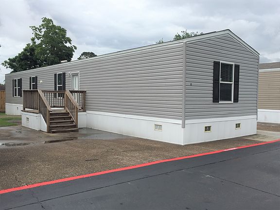 2nd image of 3001 8th St Trailer 95