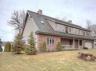 1001 1st St, Hudson, WI 54016