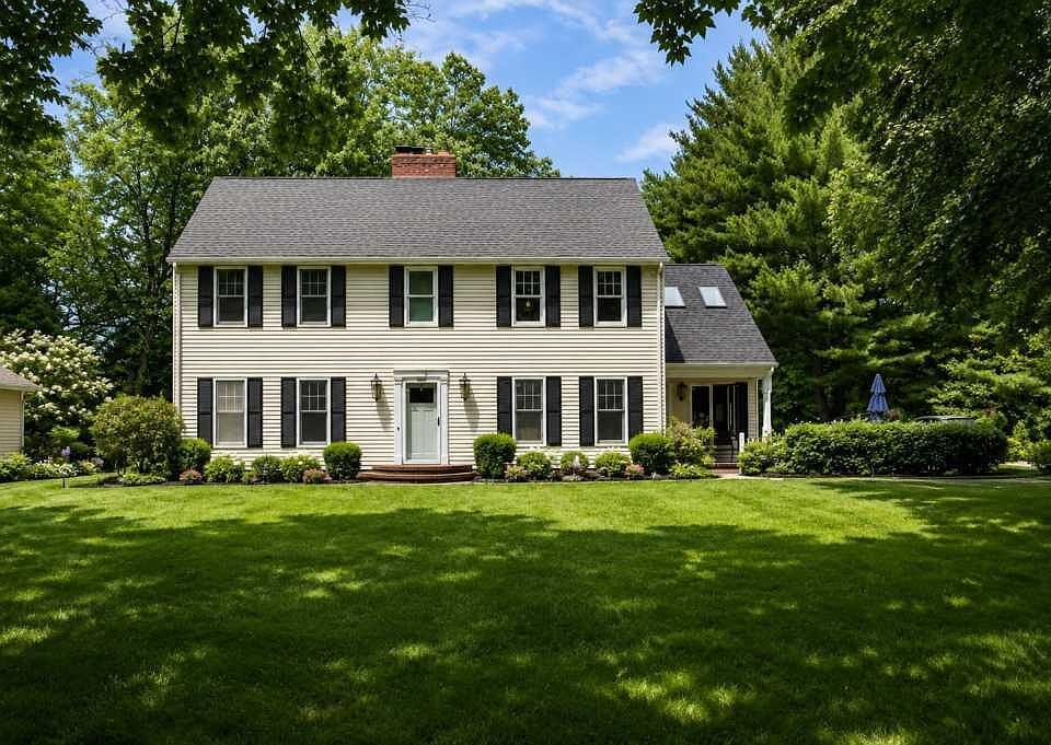 1st image of 4698 Jamestown Dr