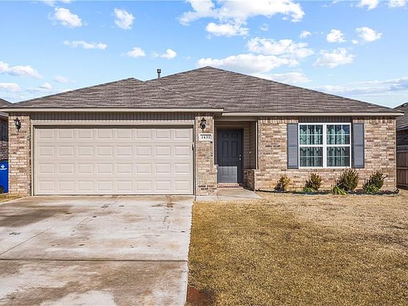 2nd image of 1631 Lanesboro Cir