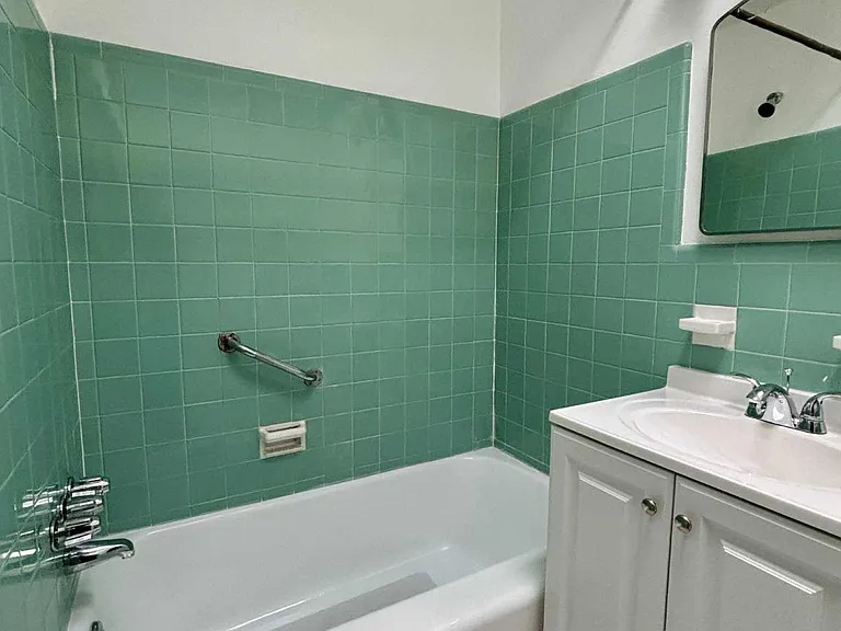 1303 E Johnson St #2 — Photo 3