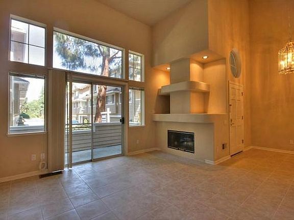 3rd image of 482 Mill River Ln
