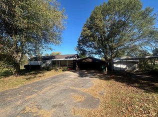 521 Woods Farm Rd, Chesnee, SC 29323