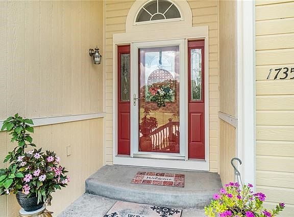 2nd image of 1735 Roswell Ave