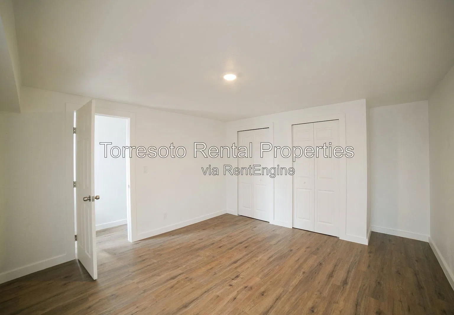 4 bed, 1.0 bath, 2115 sqft, $2,400 — Photo 3