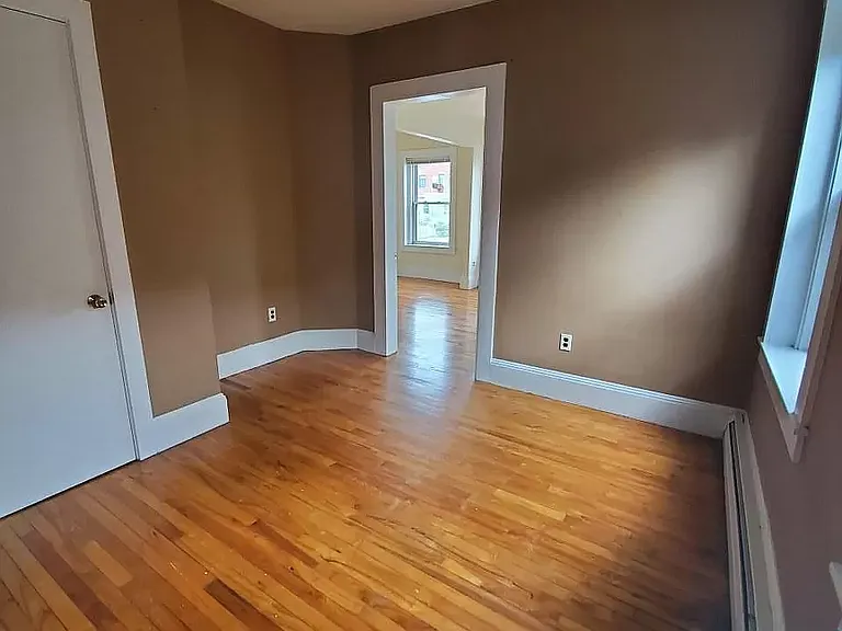 48 Pond St — Photo 3