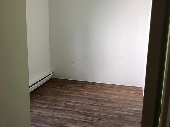 5th image of 221 W End Ave