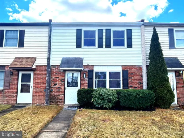 14 S Linda Ct, Richlandtown, PA 18955