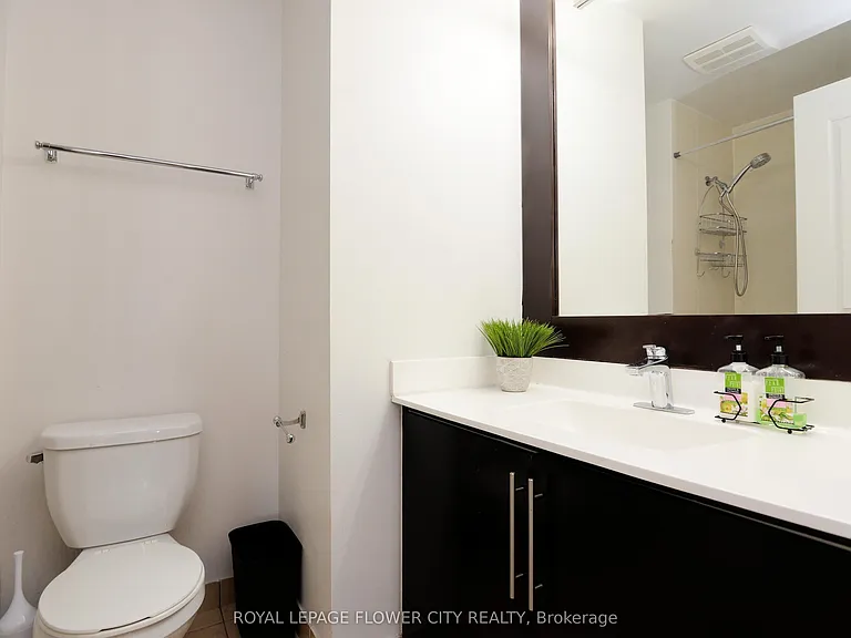 330 Burnhamthorpe Rd W #1902 — Photo 23