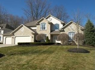 35555 Michael Dr, Solon, OH 44139