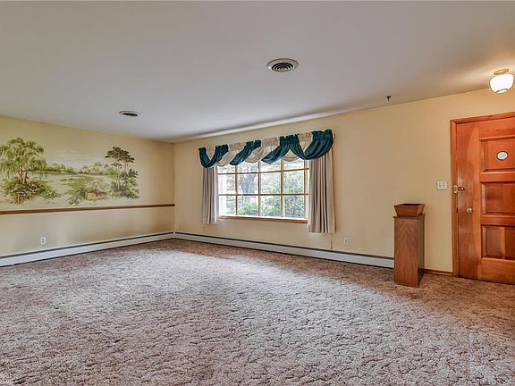 5th image of 3205 Jones Blvd