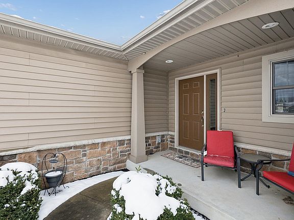 5th image of 67354 Kensington Dr