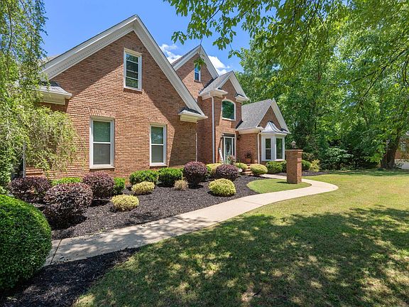 3rd image of 224 Keeneland Way