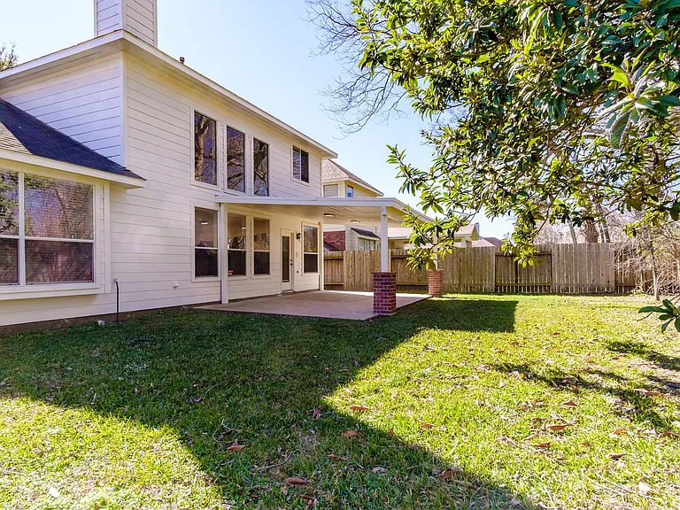 2918 Five Oaks Dr — Photo 29