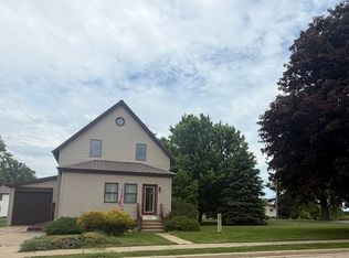 308 Spring St, Highland, WI 53543