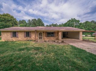 325 Meadowlark Ln, Longview, TX 75603