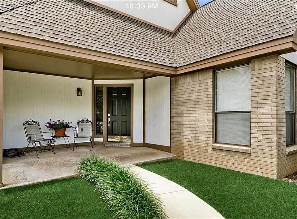 2nd image of 3331 N Southridge Dr