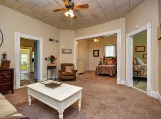 908 S Hickory St, Mount Vernon, MO 65712