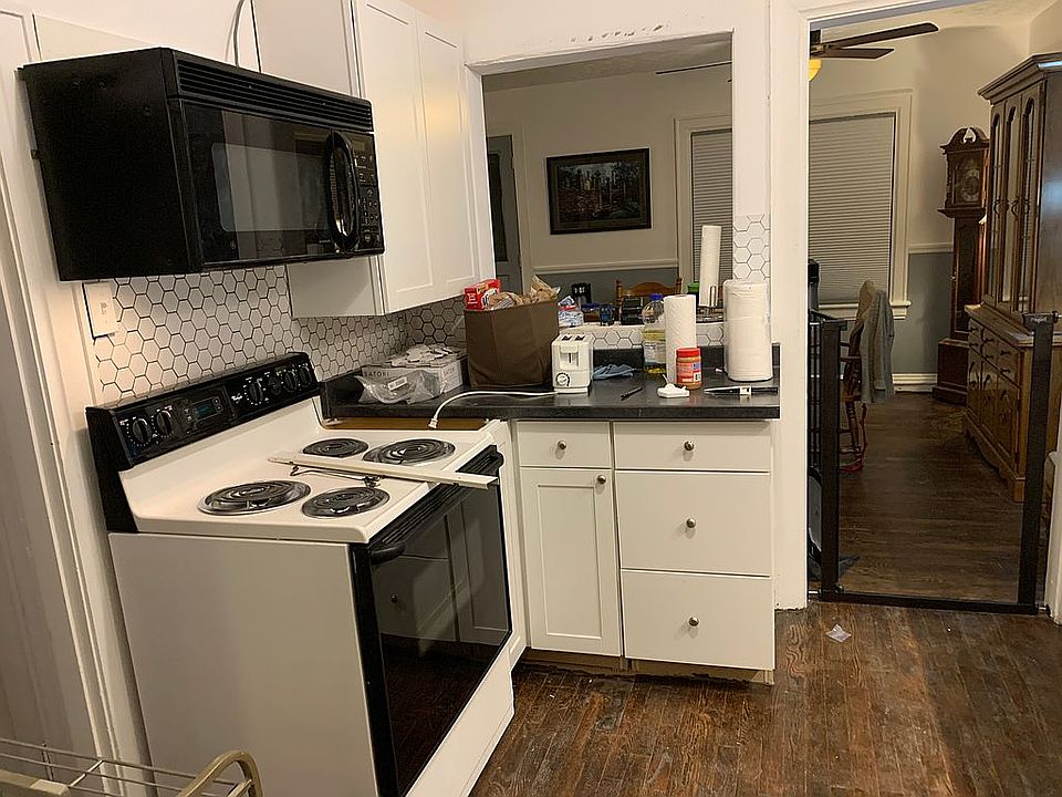 1st image of 121 E Churchwell Ave