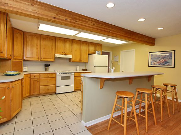 5th image of 6896 S Brookhill Dr
