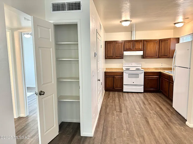 3323 E Blacklidge Dr #3323 — Photo 12