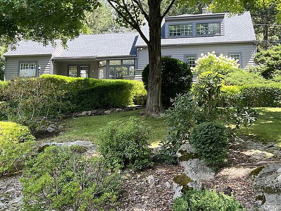 3rd image of 240 Skilton Road