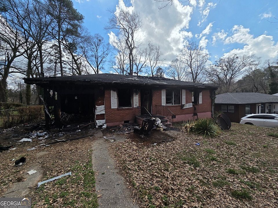 1st image of 678 Quaker St SW