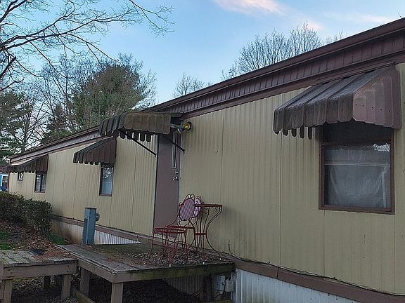 3rd image of 2445 Columbus Lancaster Rd NW #235