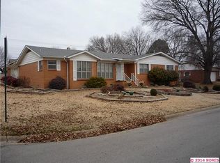 301 Mockingbird Ln, Sallisaw, OK 74955