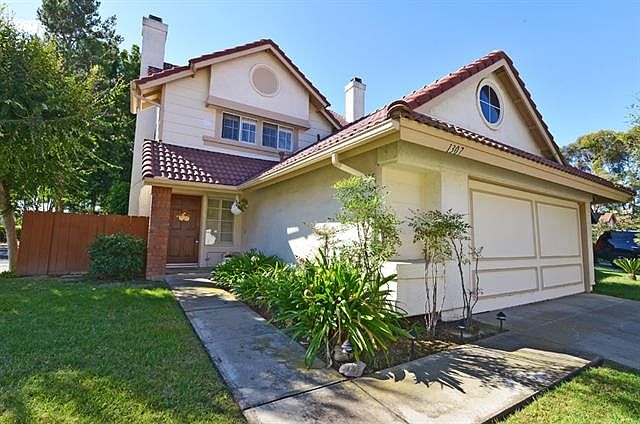 1st image of 1307 Cambridge Ct