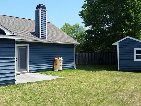 2nd image of 804 Deer Haven Ct