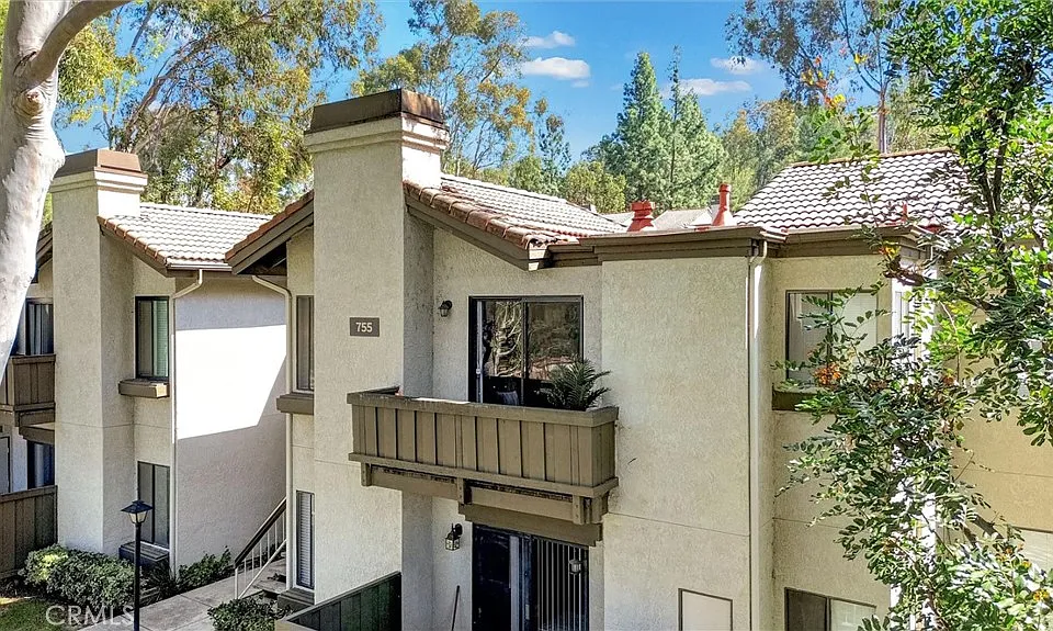 755 Racquet Club Dr #476