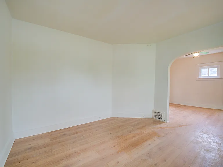 3241 E 116th St #1 — Photo 6