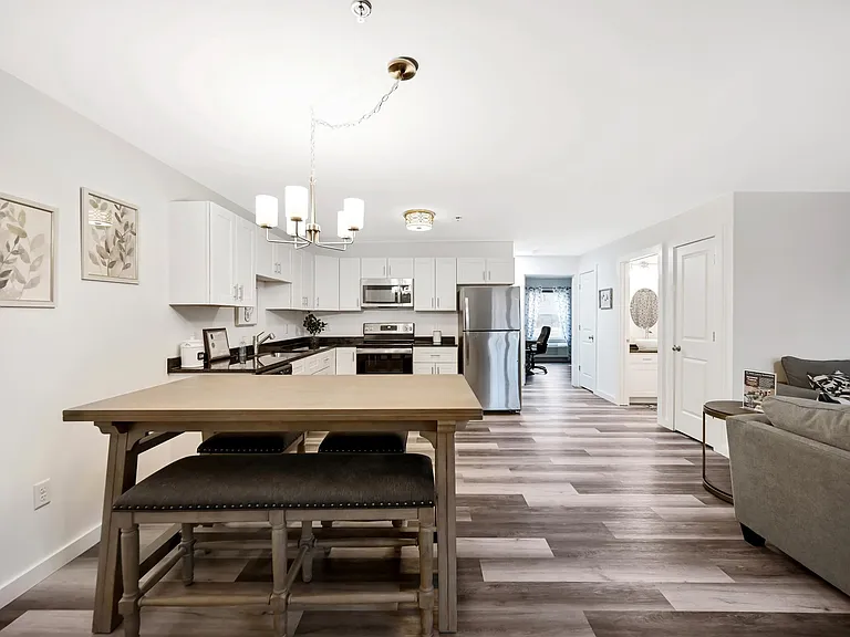 Mt. Nebo Apartments — Photo 8