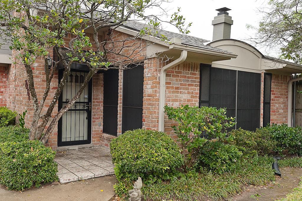 7961 Kendalia Dr Houston Tx 77036 Zillow