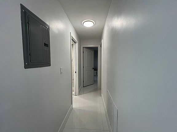 4th image of 2385 NW 11th St APT B11