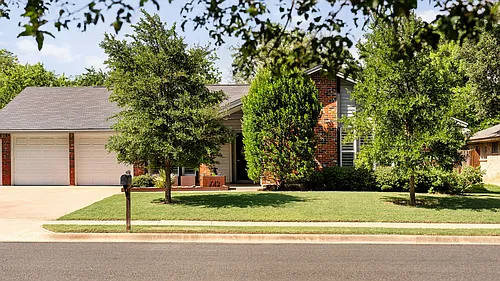 1012 Red Cliff Dr Photo 1
