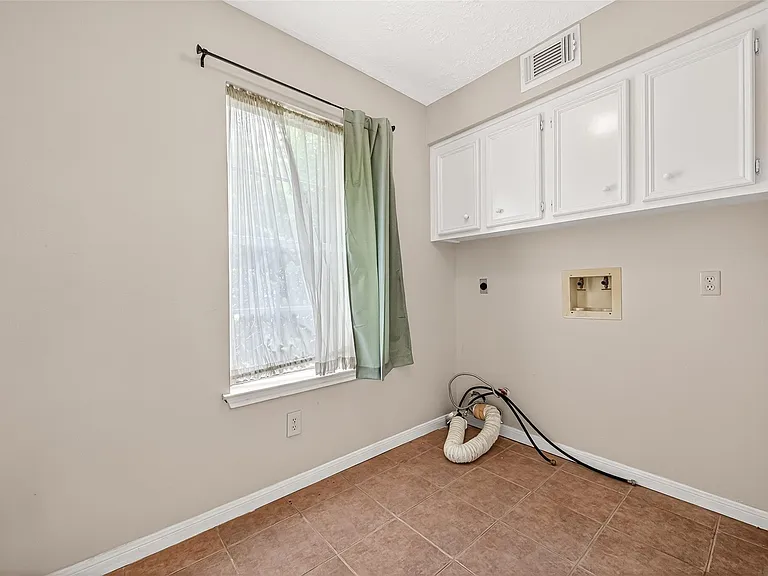 4506 Warwick Dr — Photo 13