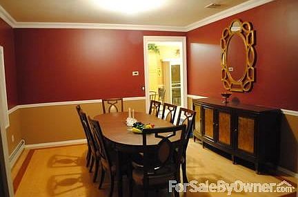 Dinning Room
						:
						Formal Dinning Room with Maple Hardwood with Cherry Wood Borders