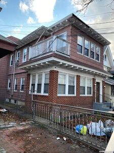 144-68 87 Road, Jamaica, NY, 11435