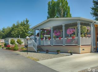 936 Mountain Villa Drive, Enumclaw, WA 98022
